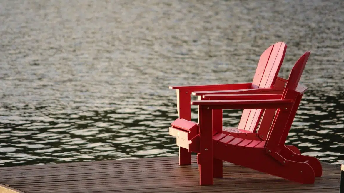 Trois raisons de préférer un mobilier de jardin en bois : le teck